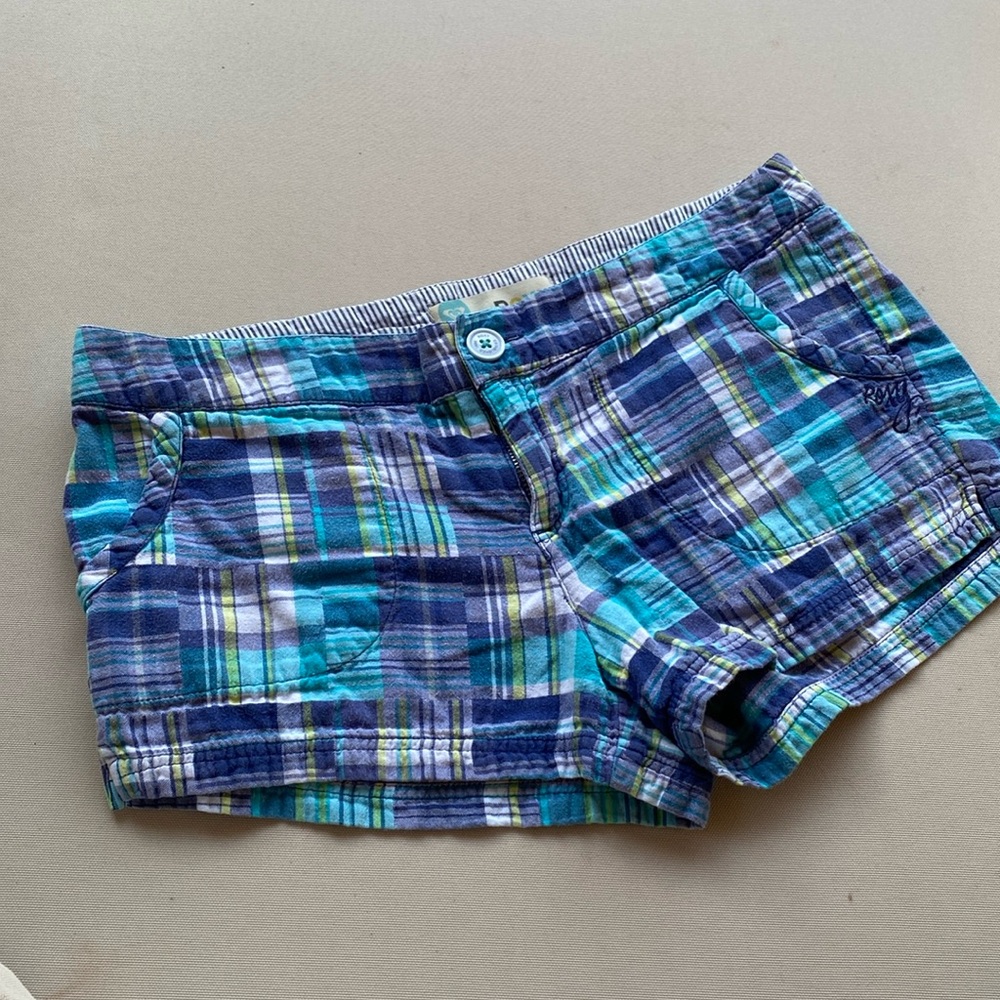 Roxy Plaid Low Rise 1.5” Inseam Shorts | Size 9